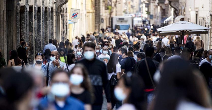 Reggio Calabria – Vertice in Prefettura su emergenza Covid, Versace: “Attenzione massima, soprattutto tra i più giovani”
