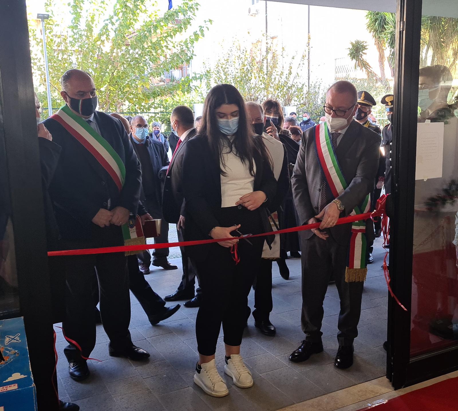 Inaugurato il nuovo I.P.S.I.A. di Locri, il Sindaco ff Carmelo Versace: “Struttura all’avanguardia, valore aggiunto per l’intero comprensorio della Locride”
