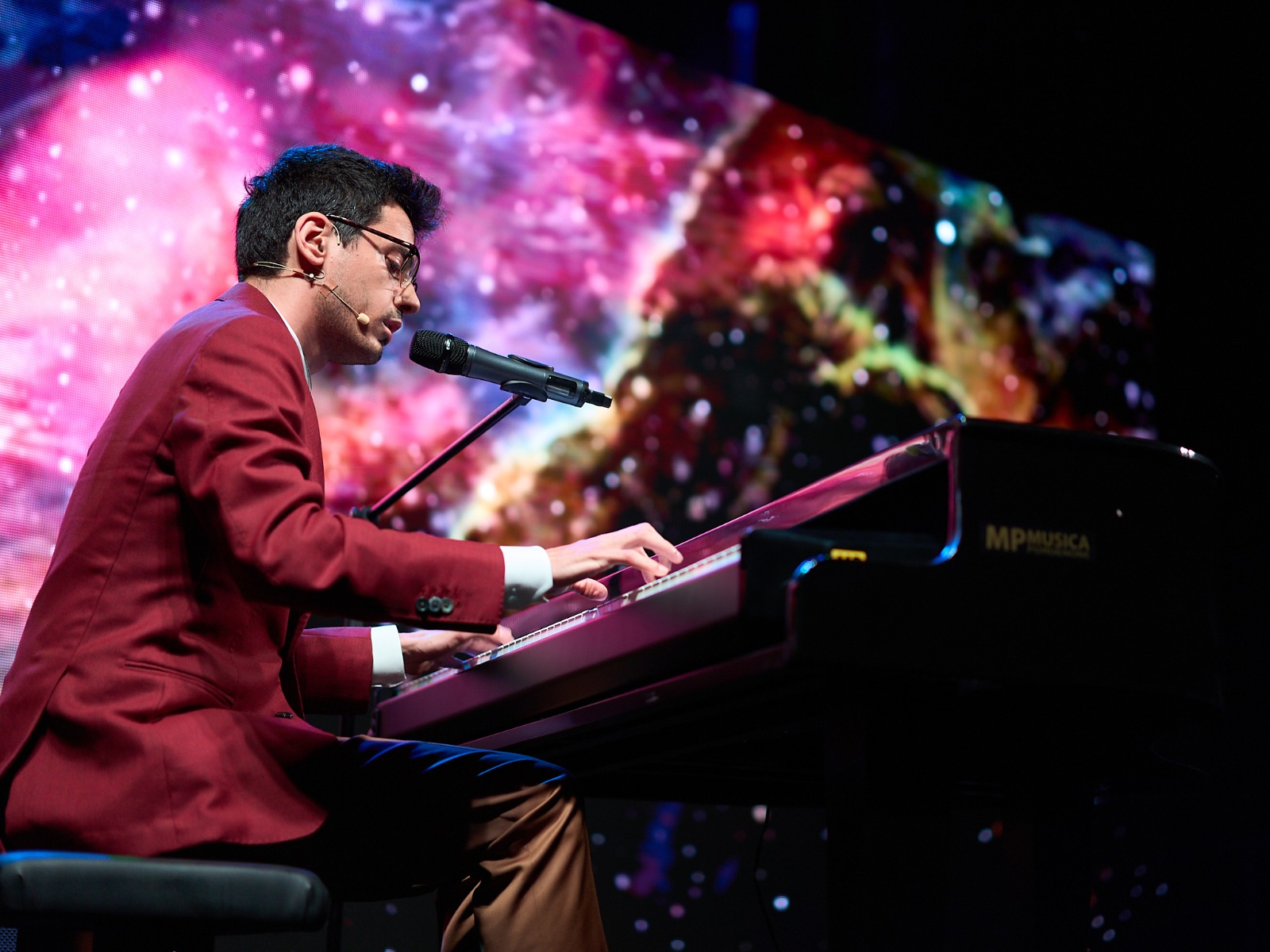 Riprogrammato per il 27 gennaio lo spettacolo con Valerio Lundini al Teatro Politeama di Catanzaro