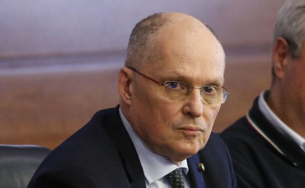 Covid, Ricciardi: “Tra un po’ a  chi non è vaccinato non resterà che andare al parco”