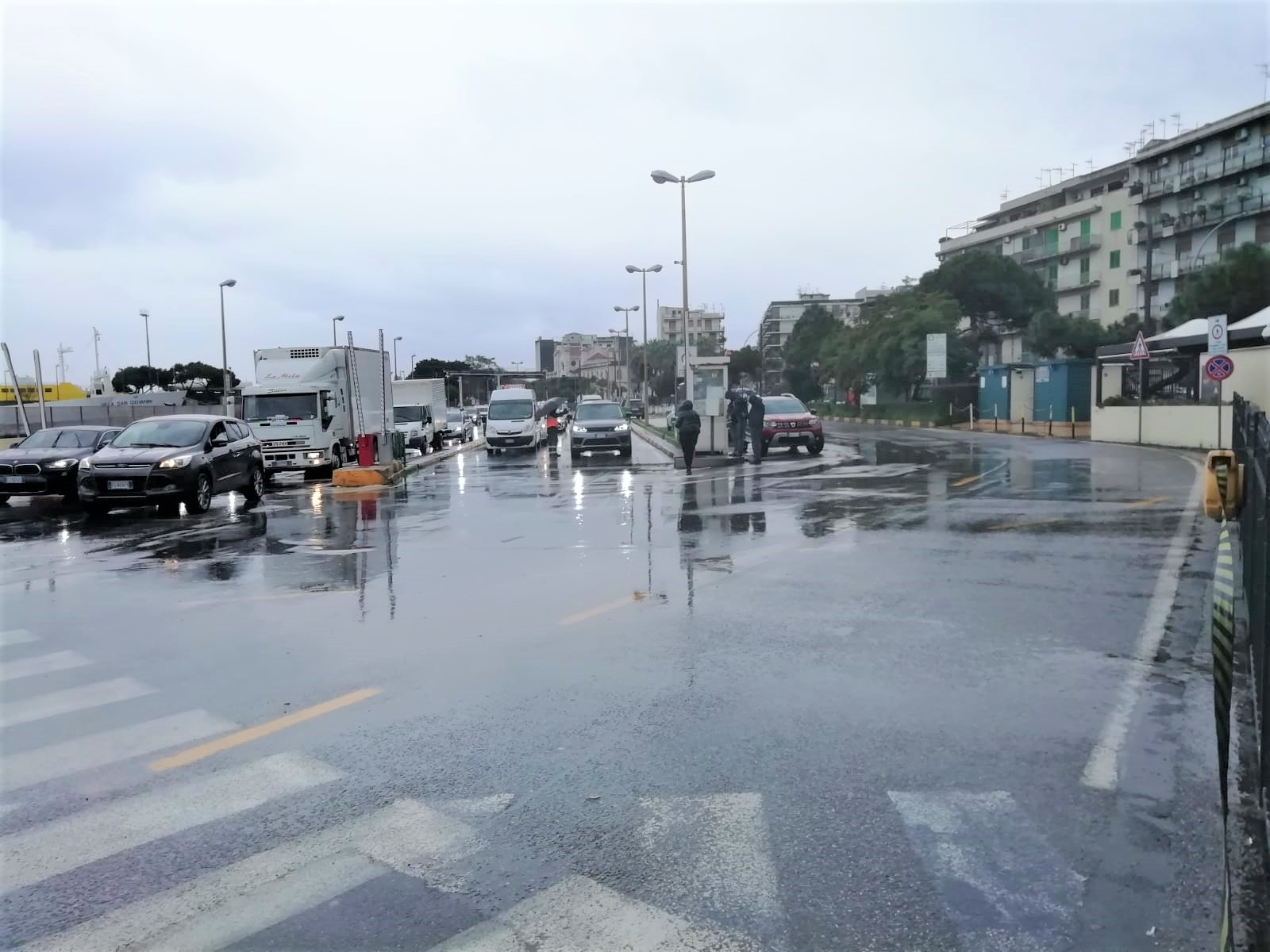 Super Green Pass nello Stretto. Primo giorno senza code né traffico. Tiziano Minuti: “Nessun disagio per i nostri passeggeri. Il sistema dei controlli ha retto perfettamente”
