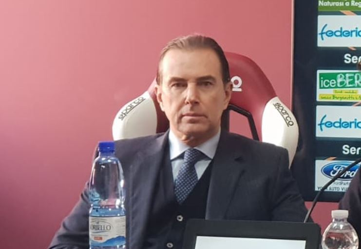 Covid Reggina, De Lillo: “Si allenano solo in dieci, col Brescia non possiamo giocare”