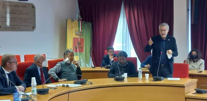 Raddoppio dell’inceneritore di Gioia Tauro, Laghi: “La politica dovrebbe portare alla eliminazione degli inceneritori, a tutela della salute dei cittadini”