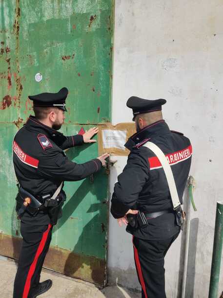 Sequestrata lavanderia industriale, denunciato il titolare