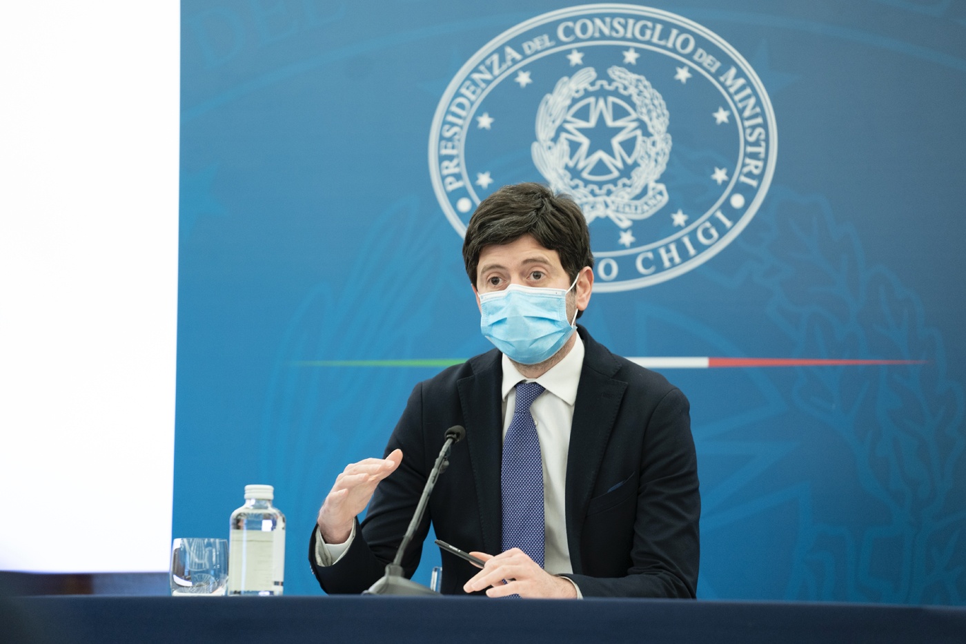 Dal 15 giugno nuove regole sulle mascherine: cosa potrebbe cambiare