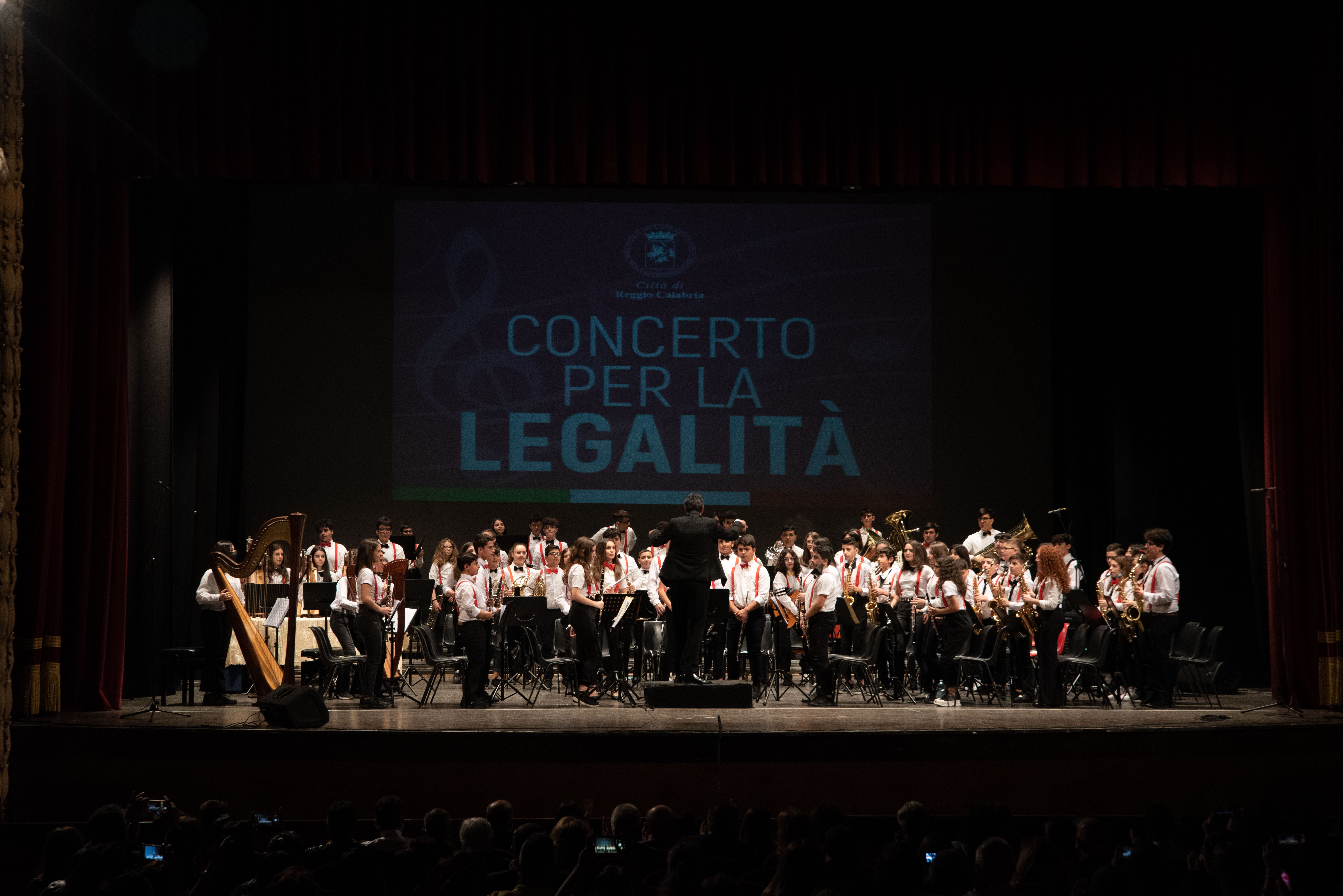 Il grande ritorno dal vivo dell’Orchestra scolastica comunale del Teatro “Francesco Cilea” per la legalità