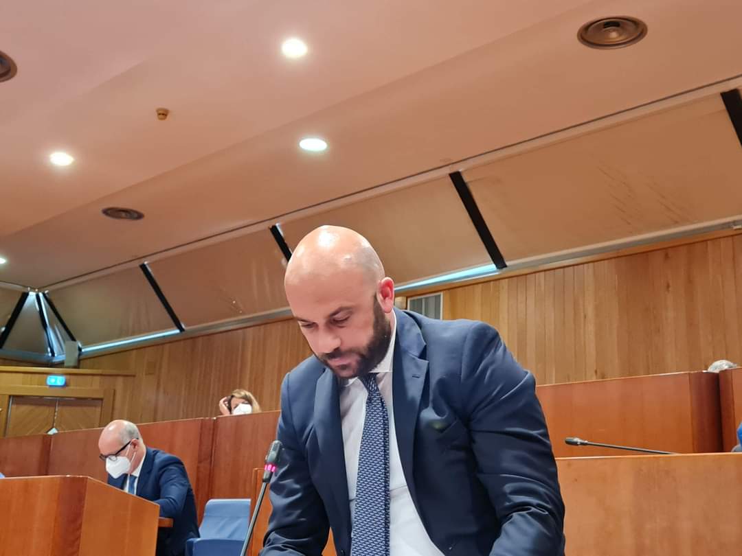 Pierluigi Caputo: Nessun limite all’agrofotovoltaico. Nella proposta variante alla legge urbanistica superato il vincolo del 10%”