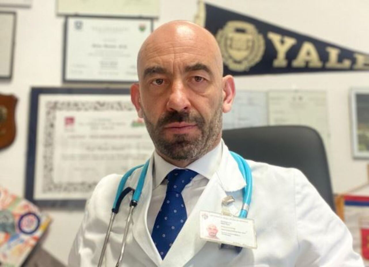 Vaiolo delle scimmie, Bassetti: “Migliaia in casa nei prossimi giorni, subito quarantena per gli infetti”