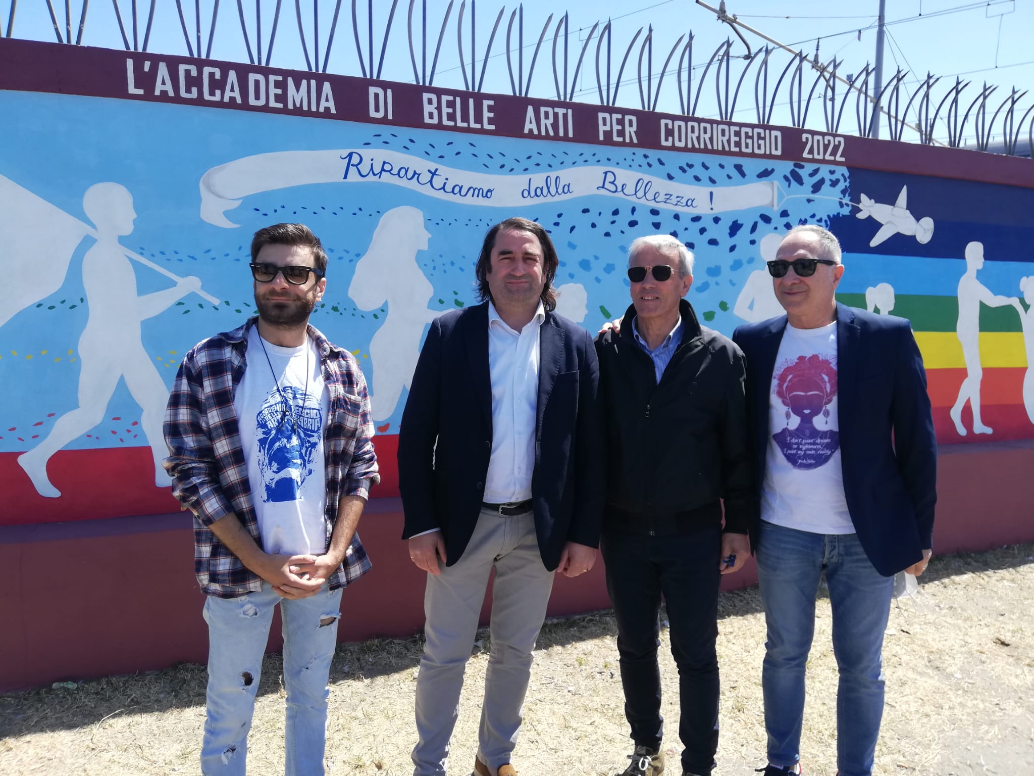 Murales Corrireggio al Tempietto, il Delegato allo Sport Latella: “Opera meravigliosa che celebra efficacemente l’anniversario dei Bronzi”