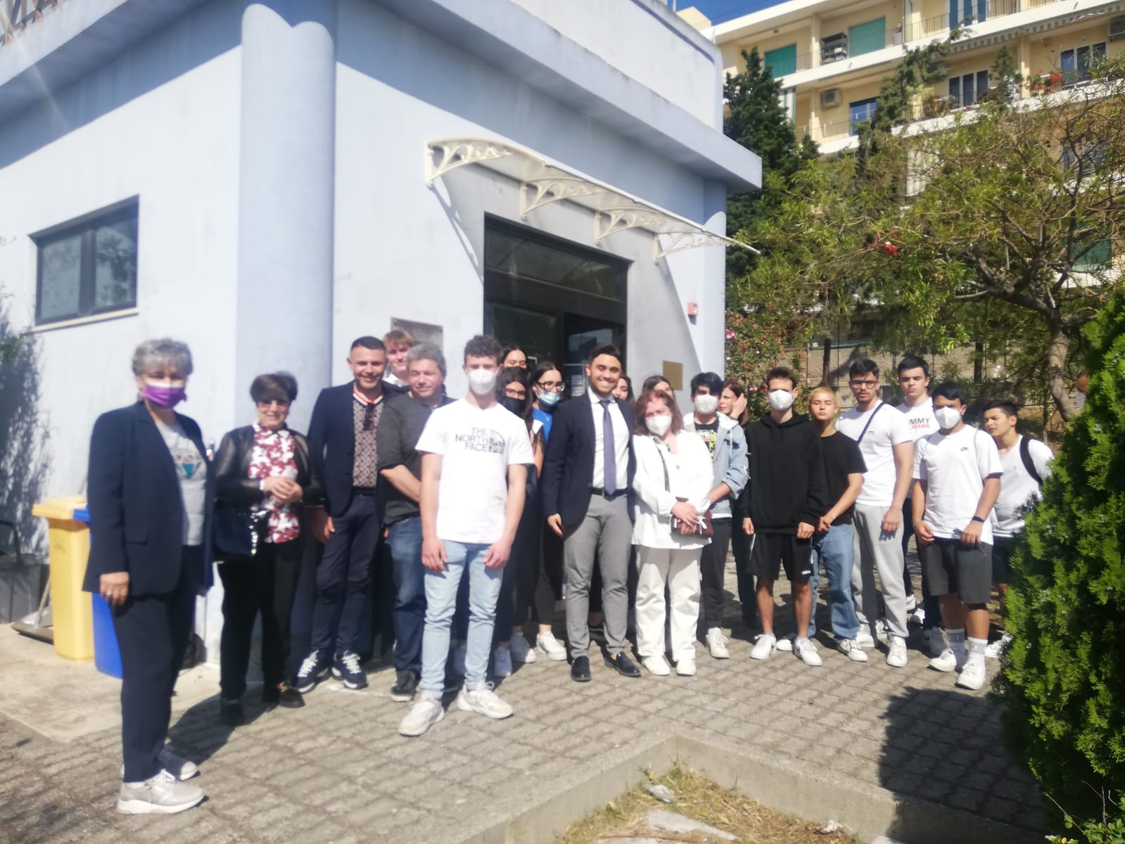 Proseguono le attività della Metrocity per il Premio Cosmos, gli studenti incoronano il prof Guido Tonelli