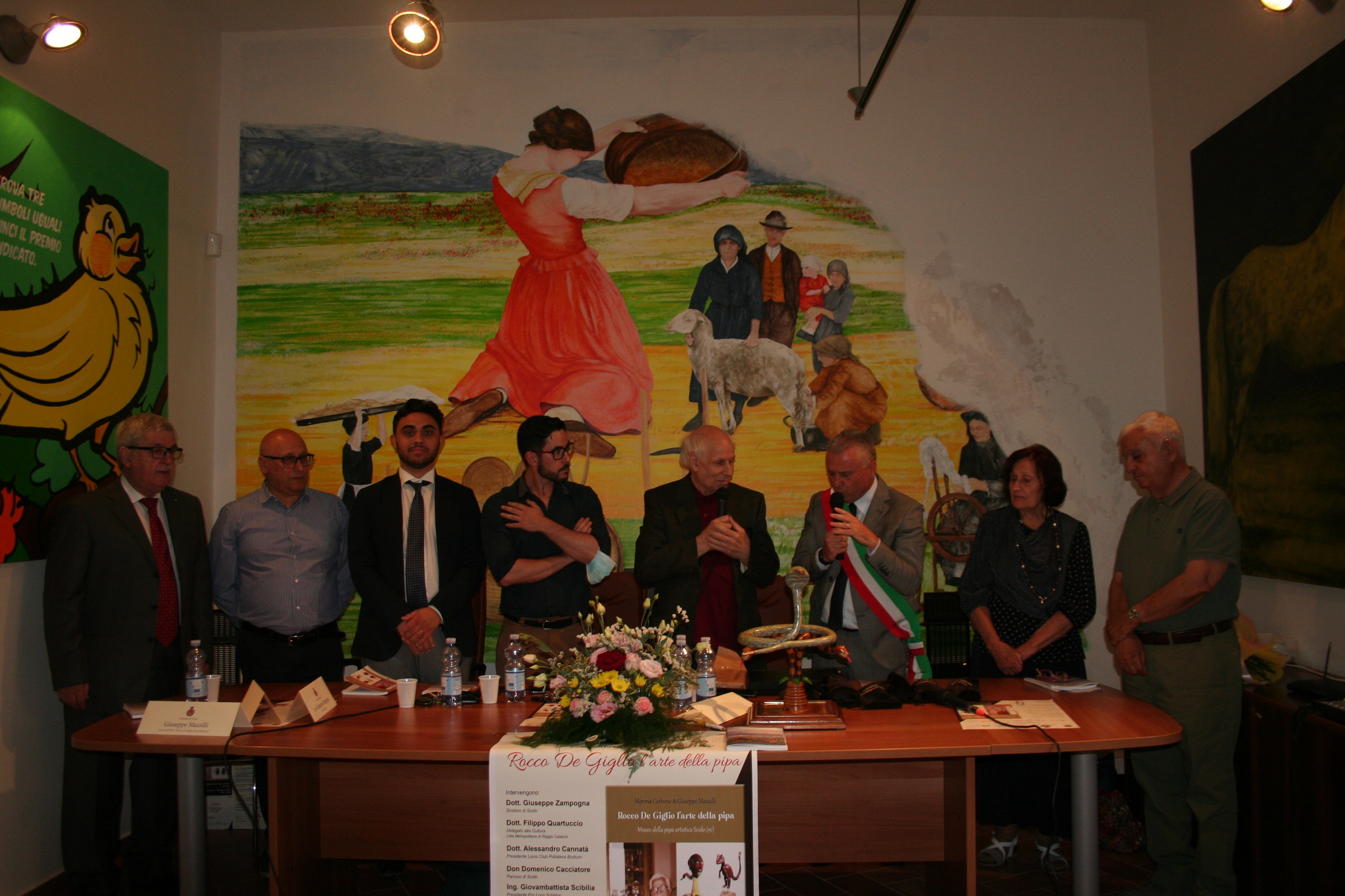 Scido (RC) – Presentato il volume  “Rocco De Giglio, l’arte della pipa”