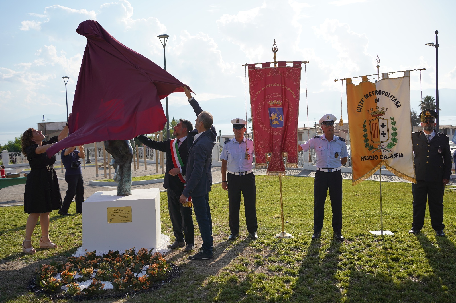Reggio Calabria – Massimo Mazzetto torna a casa: inaugurato il monumento “Il dono di Massimo”