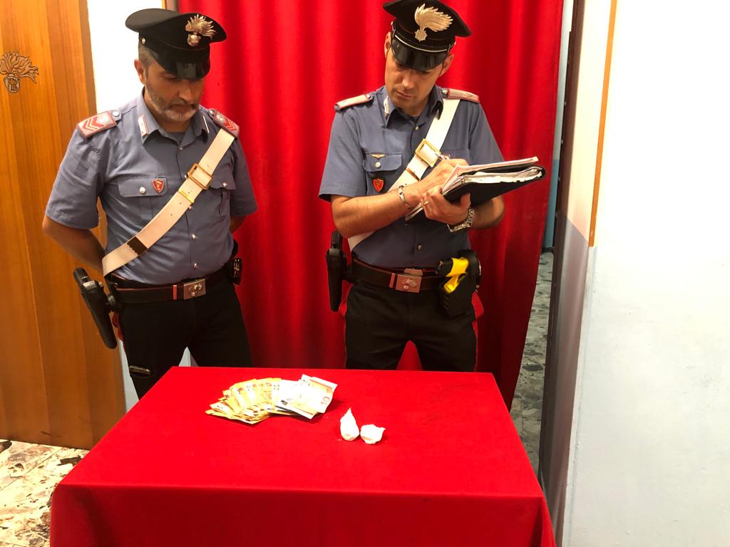 Deteneva cocaina nelle persiane della sua abitazione, arrestato operaio forestale
