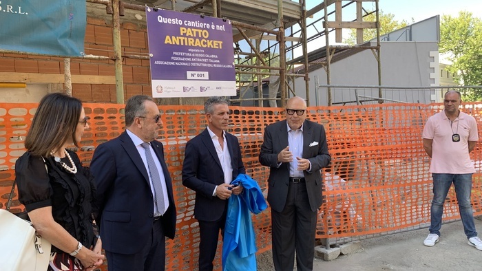 “Patto antiracket” a Reggio Calabria, cartelli nei cantieri