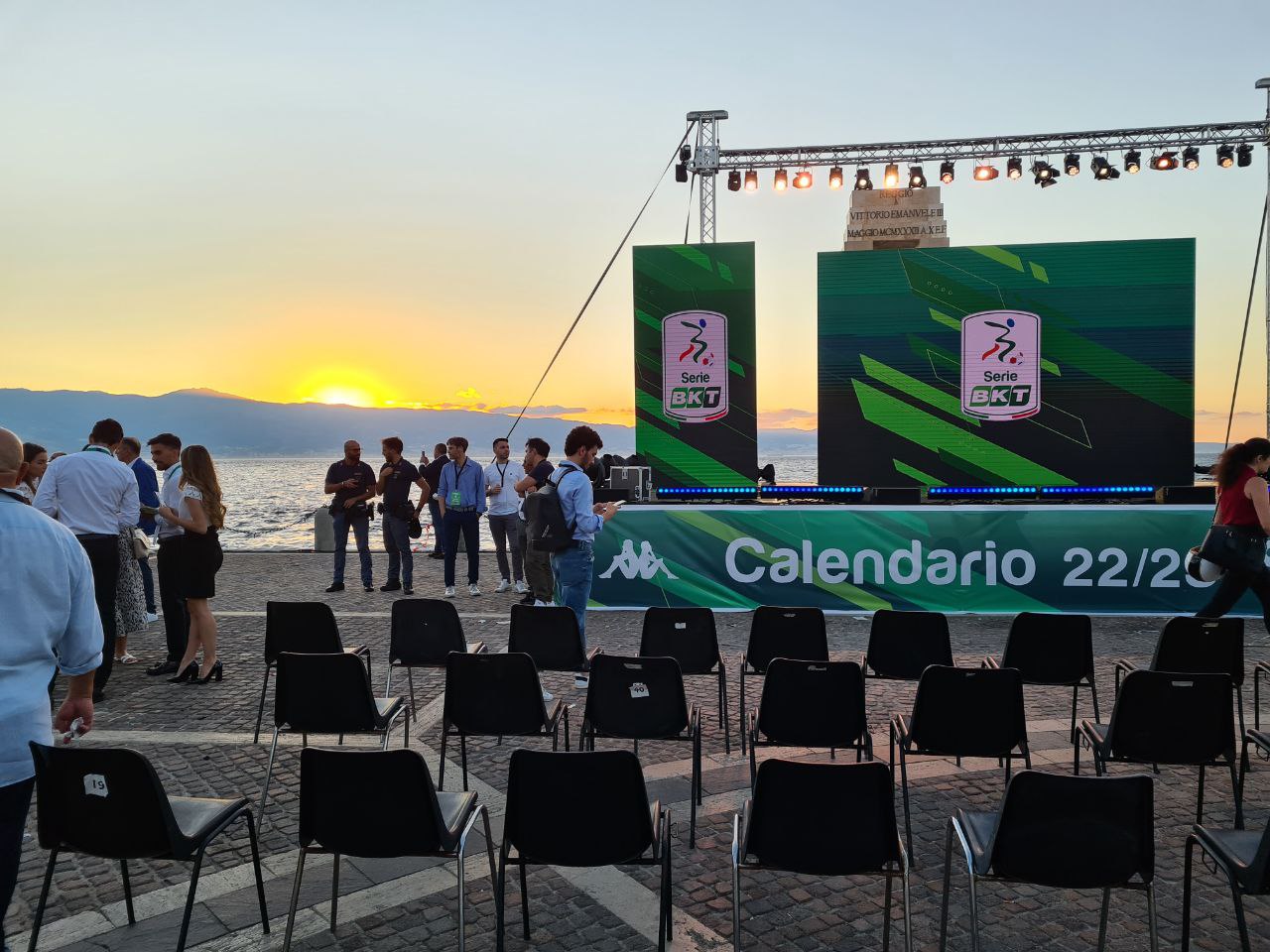 Lo spettacolo della B è partito dalla bellezza di Reggio Calabria