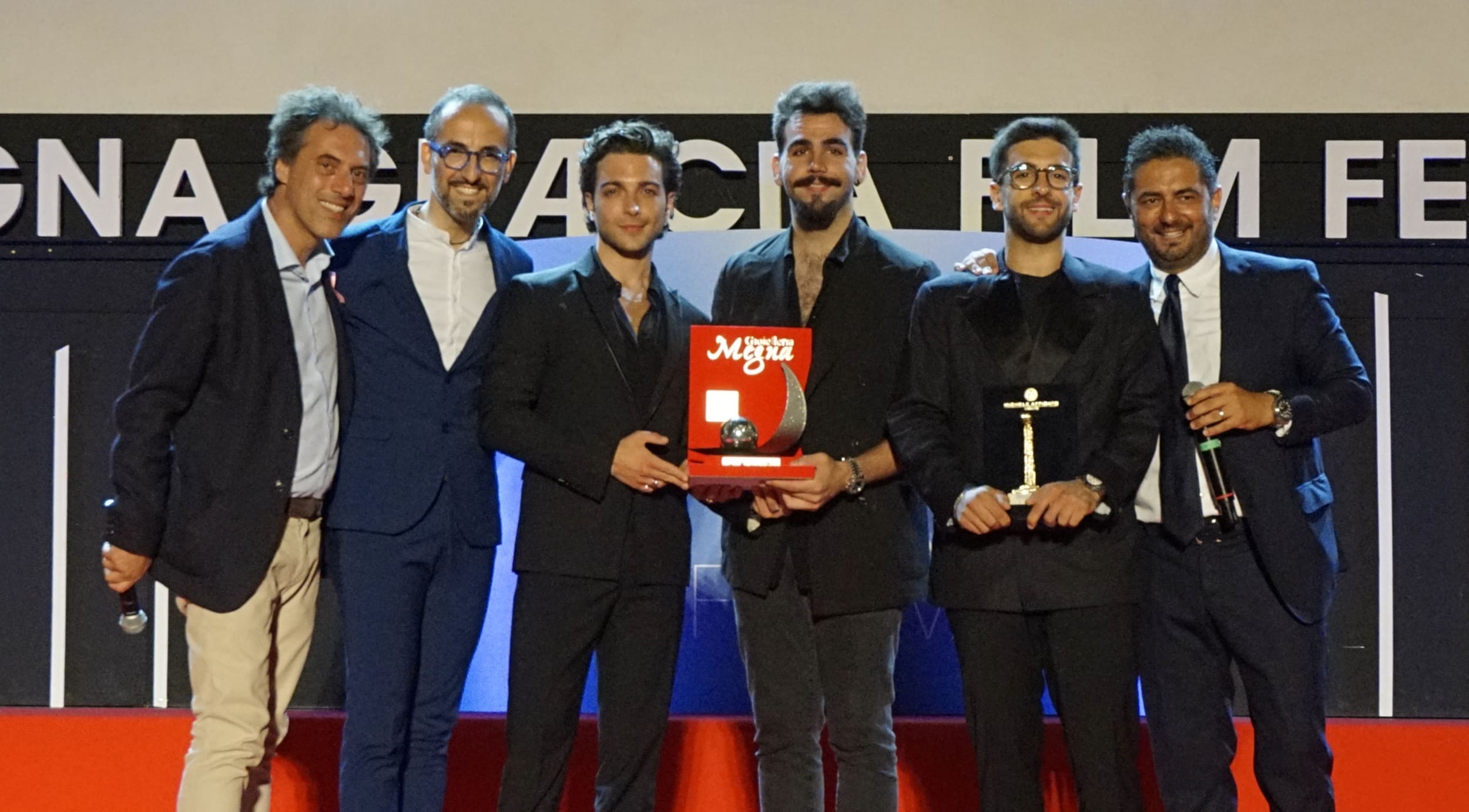 Bagno di folla per Il Volo nella serata inaugurale del Magna Greacia Film Festival