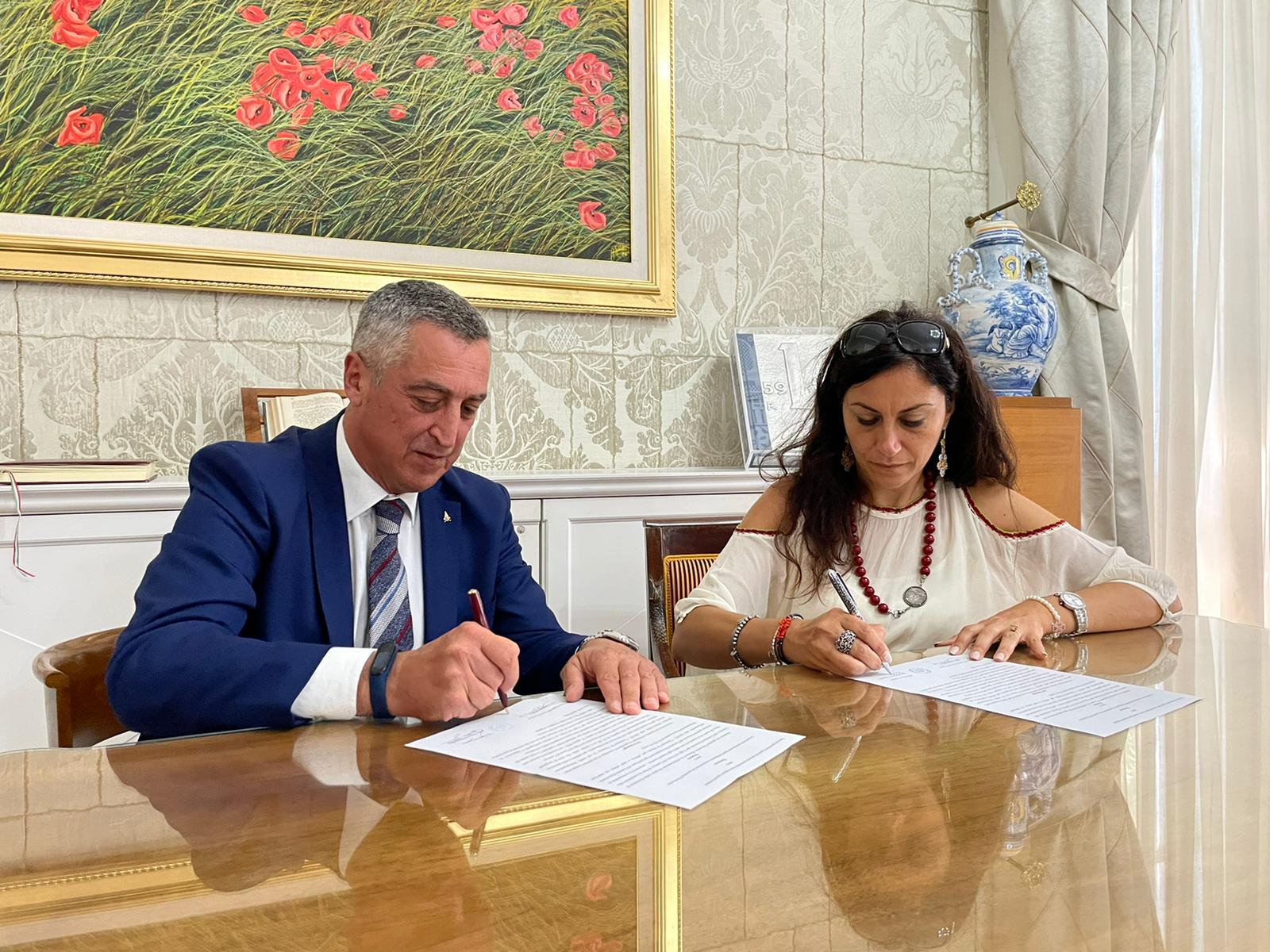 Siglato accordo fra la Provincia e il Comando Provinciale dei Vigili del Fuoco di Cosenza