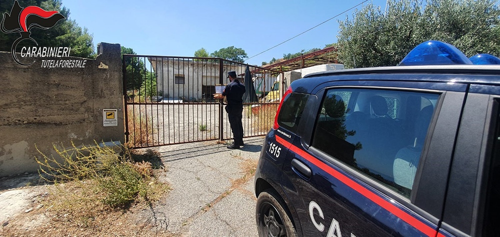 Cosenza – Roseto Capo Spulico, rifiuti, posta sotto sequestro l’area dell’ex mattatoio  comunale