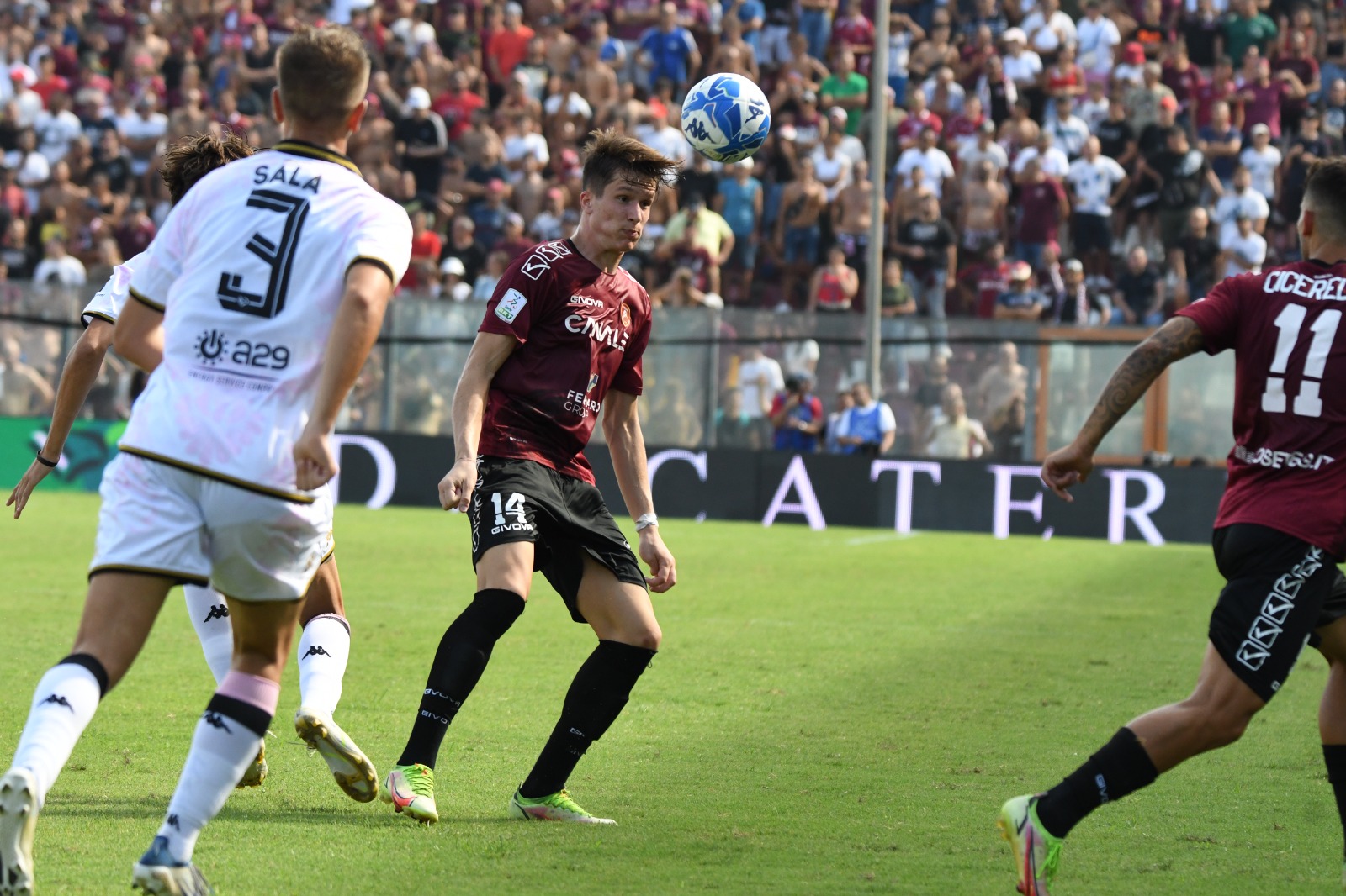 Reggina, Fabbian: “Dobbiamo continuare così, obiettivi personali? Penso solo alla squadra”