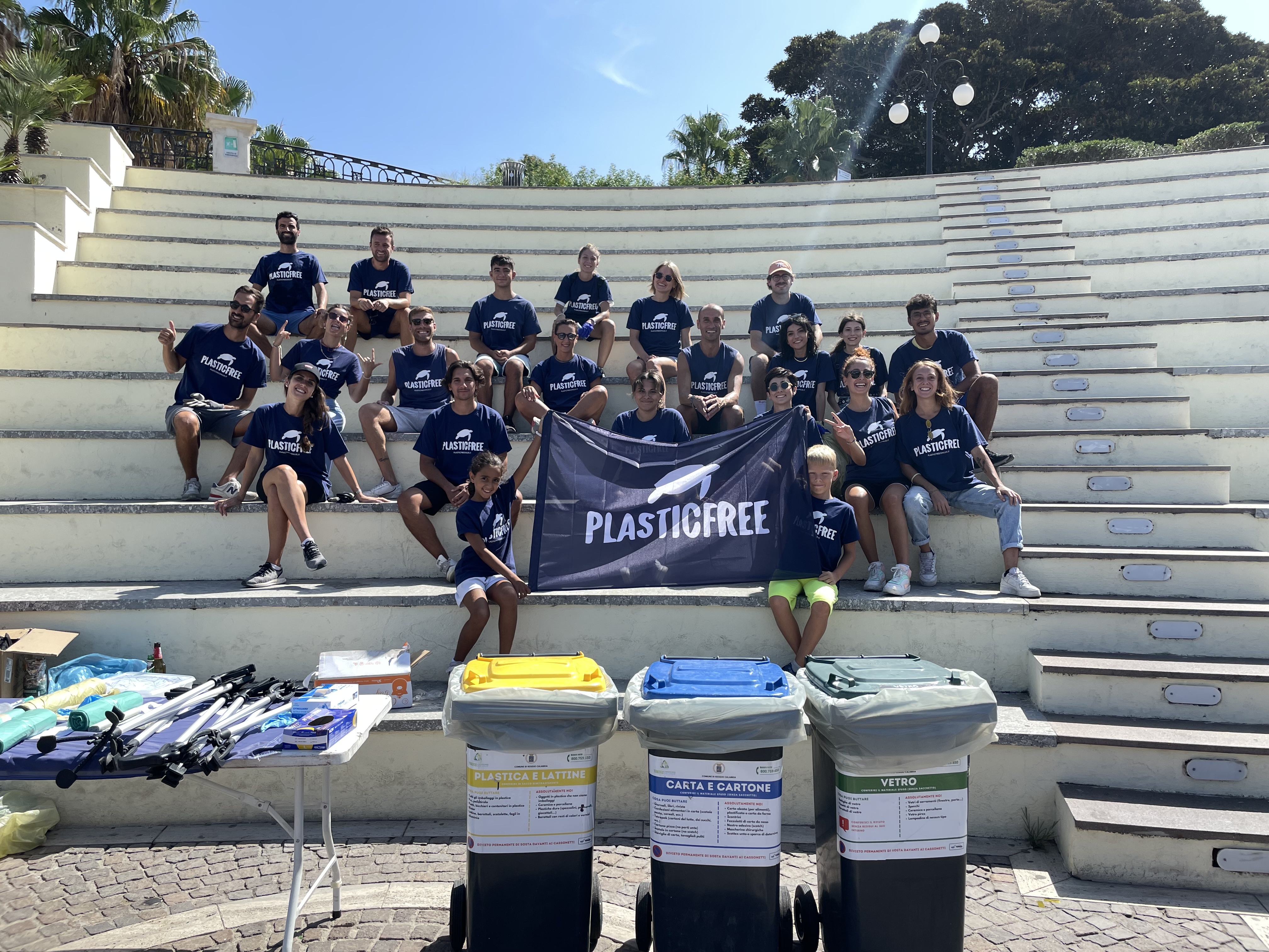 Reggio Calabria – Plastic Free: ripulite le spiagge antistanti il Lungomare Falcomatà