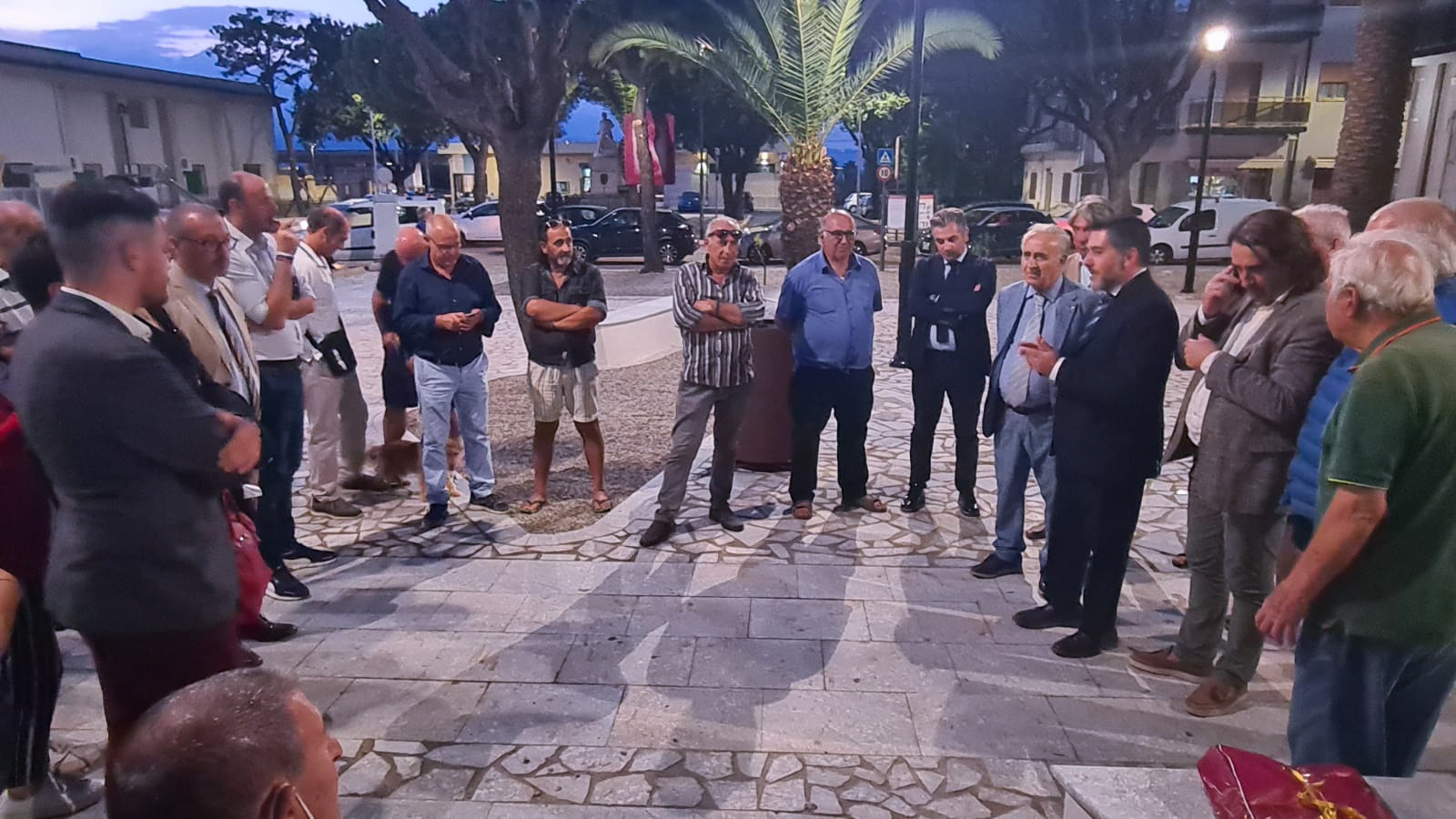 Completata la nuova piazza Municipio a Pellaro, Brunetti e Albanese “Nuovo spazio moderno e funzionale riconsegnato ai cittadini”