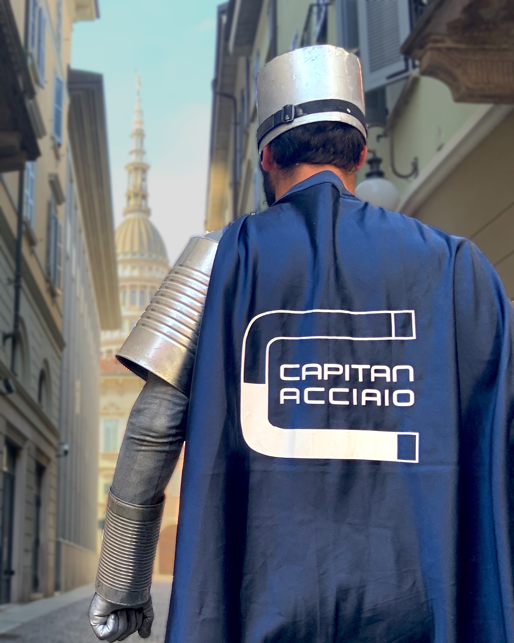Approda a Cosenza Capitan Acciaio per promuovere il valore della raccolta differenziata
