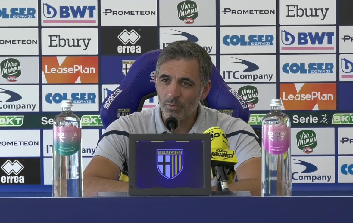 Parma-Reggina, Pecchia: “Loro primi non per caso, occasione per testare la nostra evoluzione”