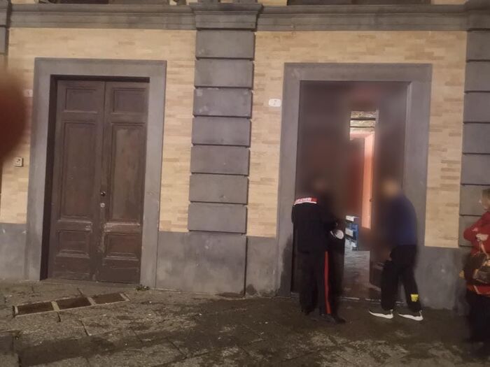 Incendiato portone di Palazzo Gagliardi a Vibo Valentia, individuato il presunto autore