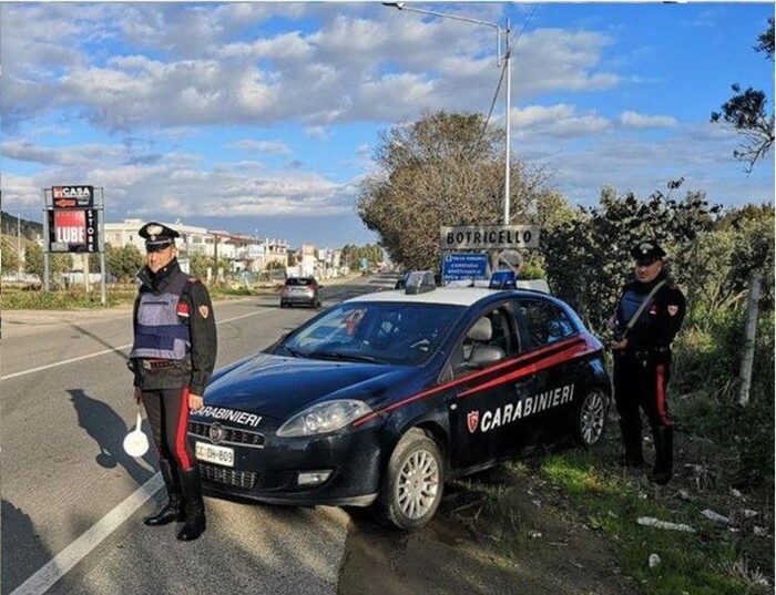 Bar nel Catanzarese frequentato da pregiudicati, 15 giorni di licenza sospesa