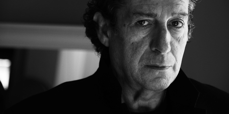 AMA Calabria presenta la deflagrante ‘Nota Stonata’ con Giuseppe Pambieri e Carlo Greco