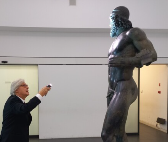 Sgarbi a Reggio Calabria: “Bronzi opere straordinarie. Quelli di San Casciano imparagonabili»