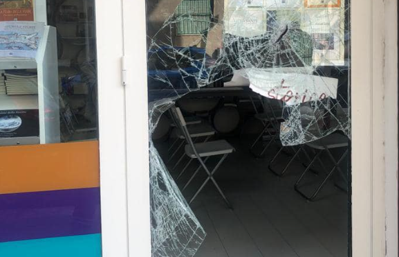 Reggio Calabria – Allarme sicurezza, atti vandalici contro attività in pieno centro