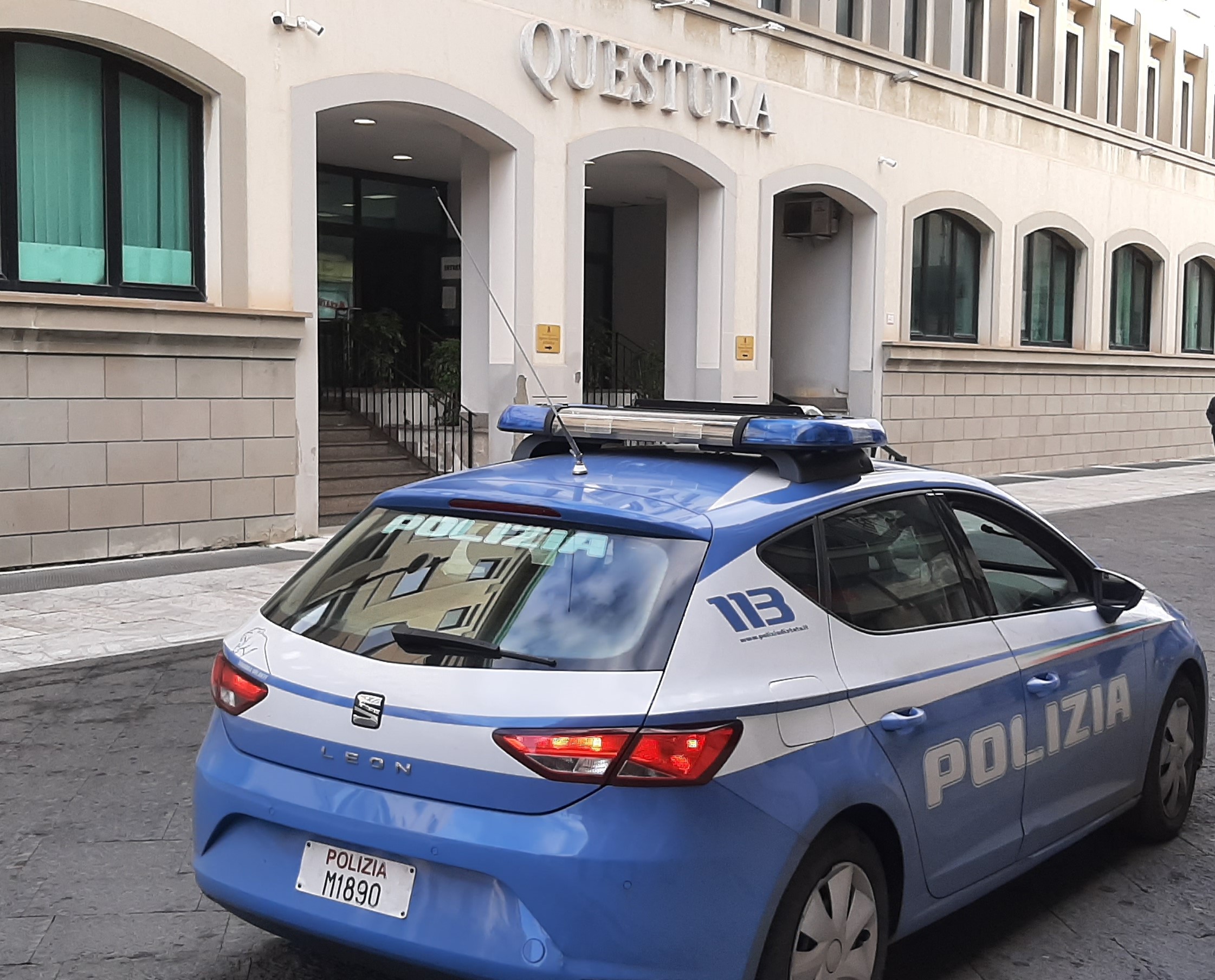 Reggio Calabria – Arrestati due uomini per detenzione abusiva di armi