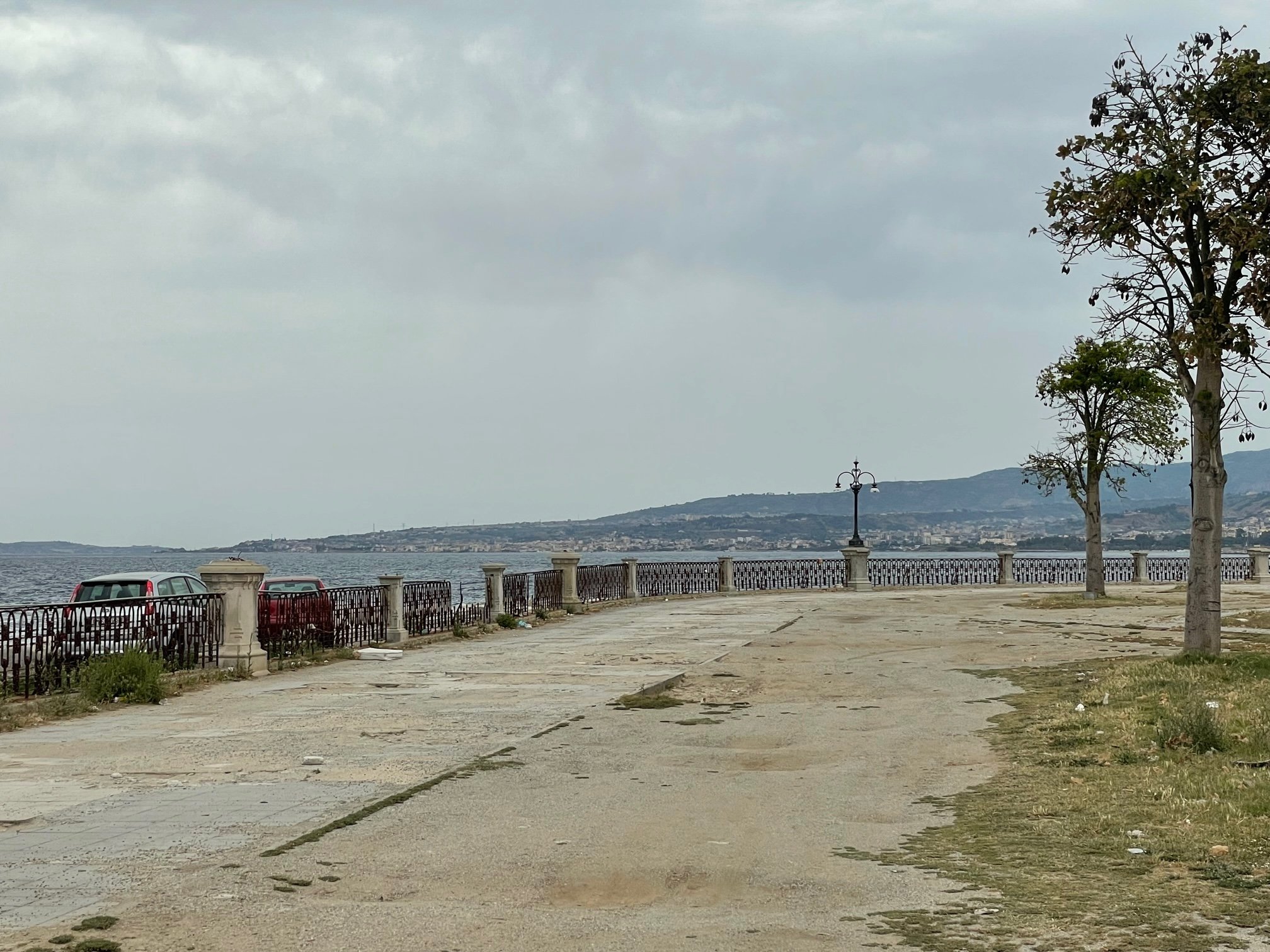 Reggio Calabria – La zona dell’EX Tempietto al buio. “Servono soluzioni immediate”