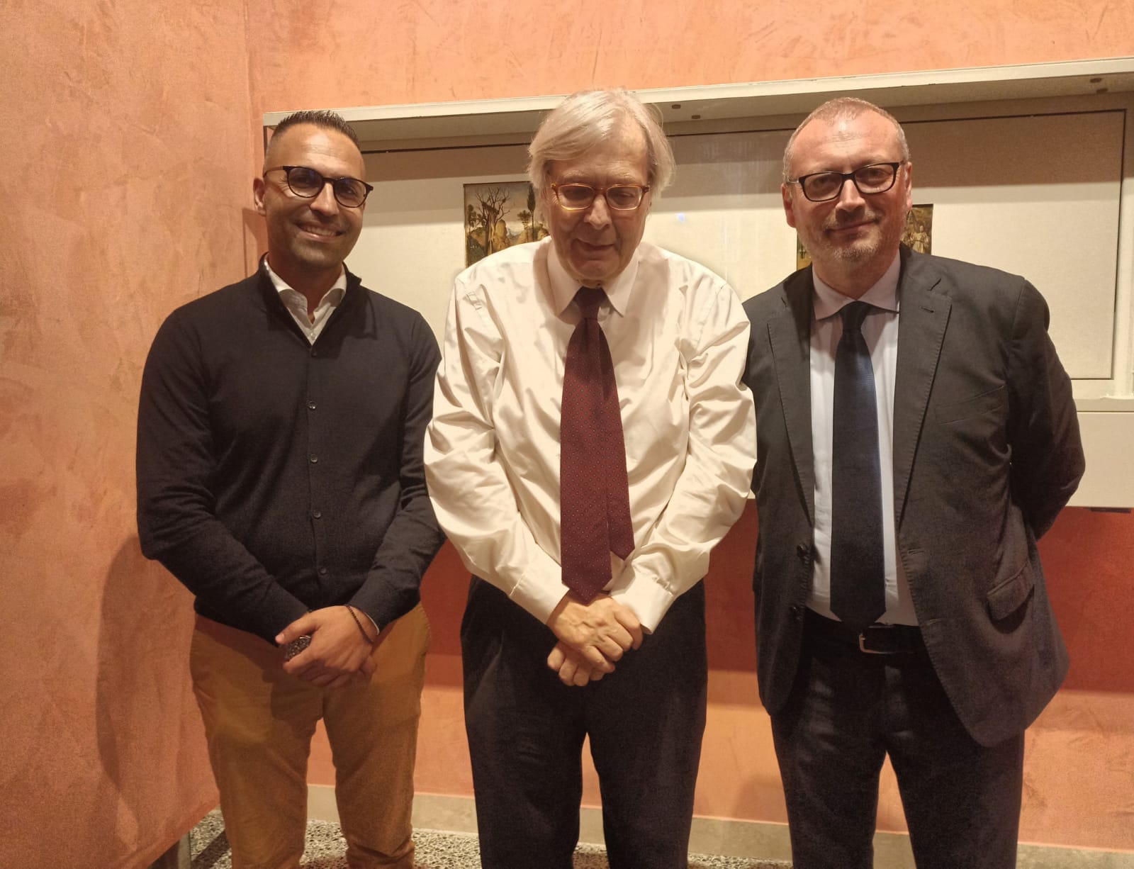 Sgarbi in giro per i palazzi di Reggio Calabria, si è parlato anche di Locride Capitale della Culltura