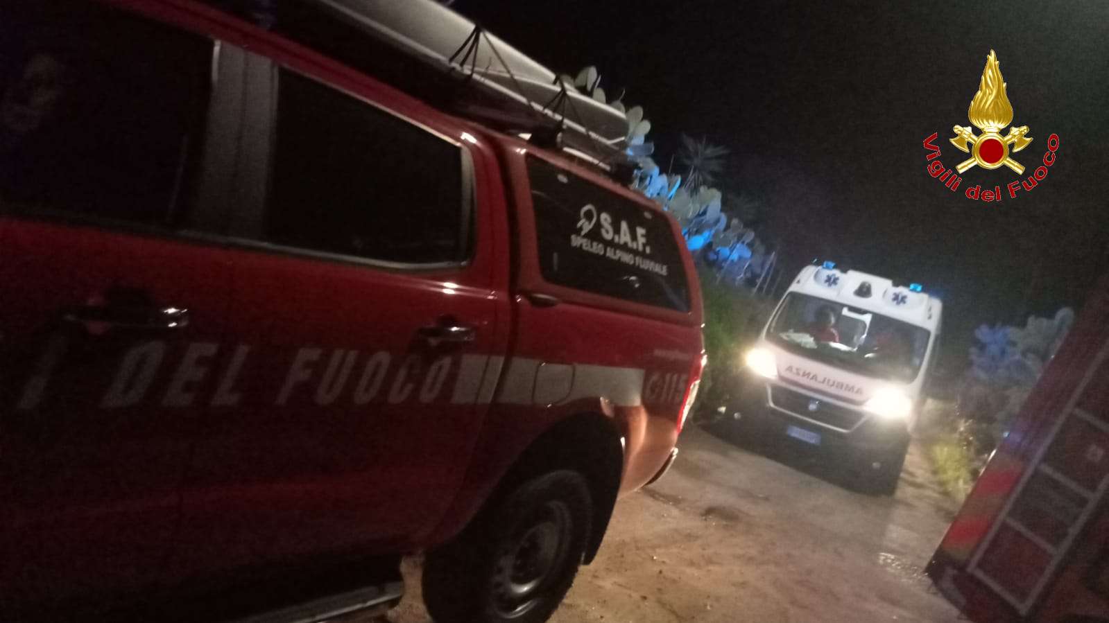 Tenta di recuperare un ovino ma cade in un dirupo, salvato dai vigili del fuoco nel Vibonese