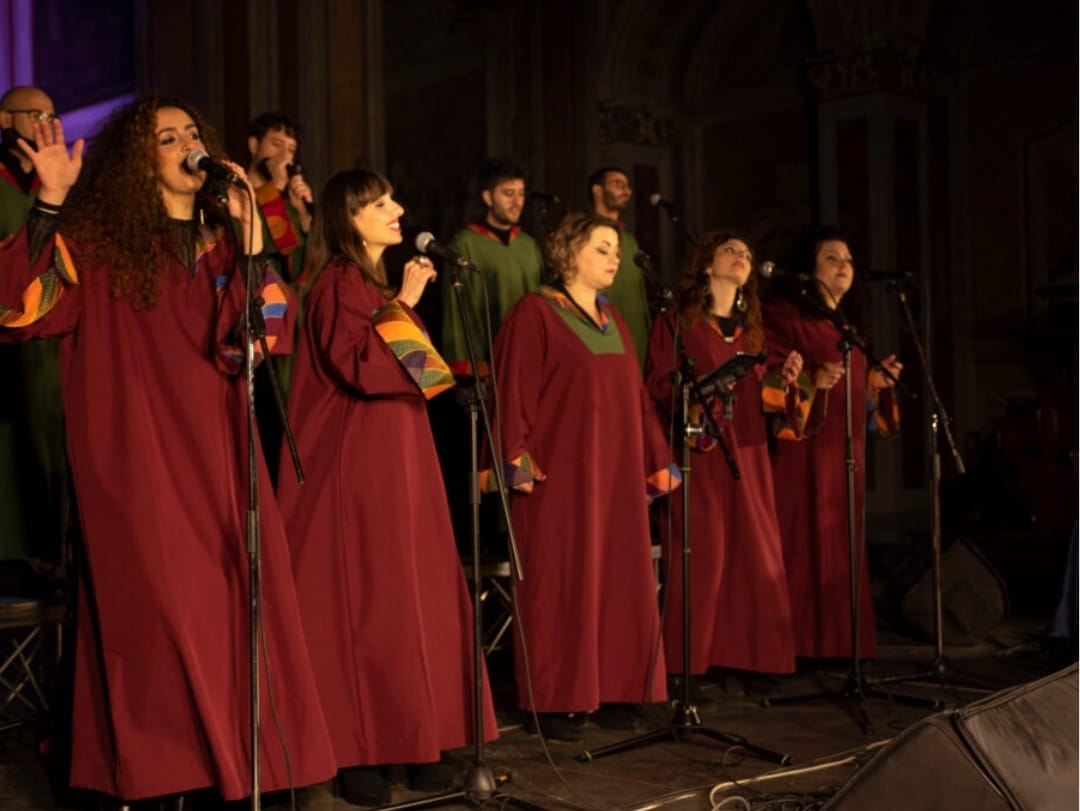 Il gospel approda nel cuore di Vibo Valentia: sabato mattina il concerto degli Amoled Voices
