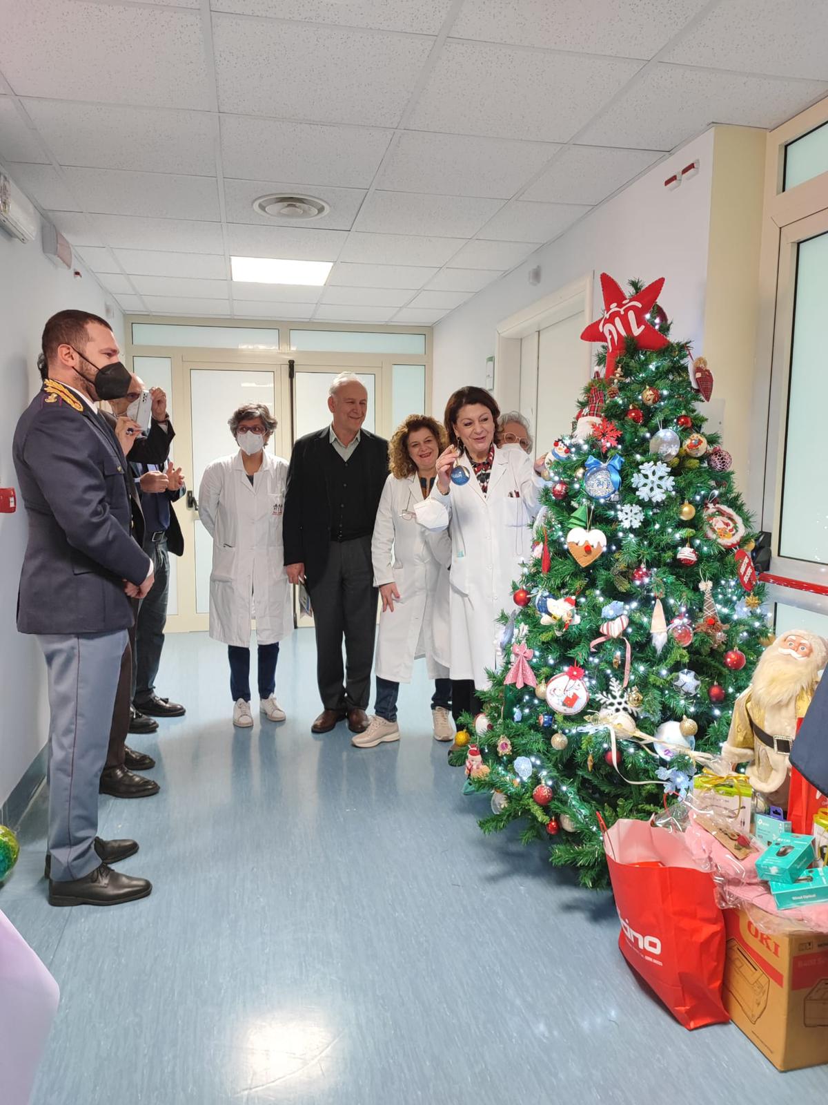 La Polizia di Stato incontra i medici ed i pazienti dell’ Oncoematologia Pediatrica dell’Ospedale Morelli di Reggio Calabria