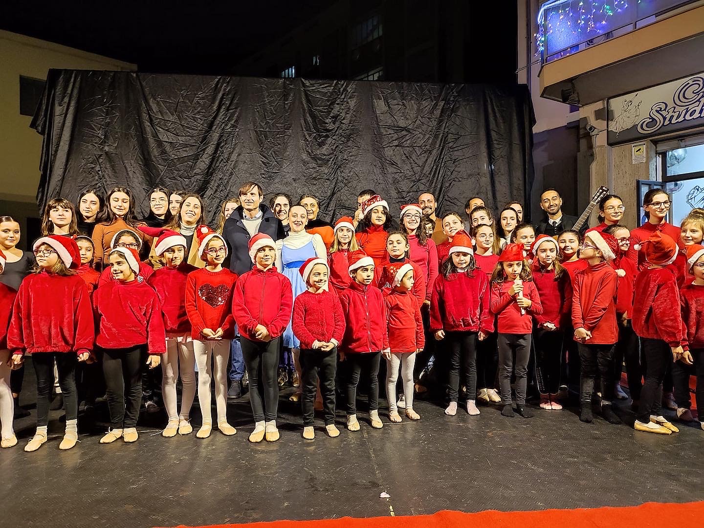 Reggio Calabria – Straordinario successo a Sbarre per “Aspettando il Natale”