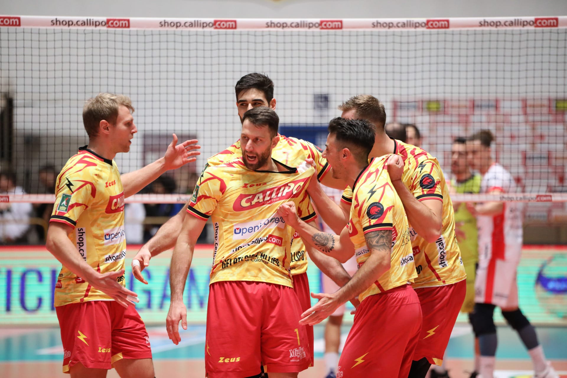 Volley – La Tonno Callipo Vibo riscrive la storia conquistando la sesta finale di Coppa Italia in Serie A2