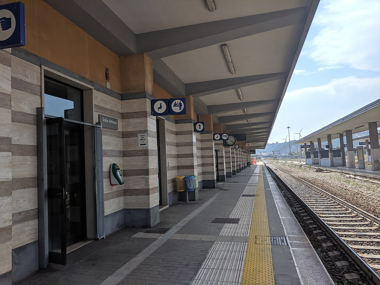 Dal primo febbraio operativa la biglietteria alla stazione di Crotone