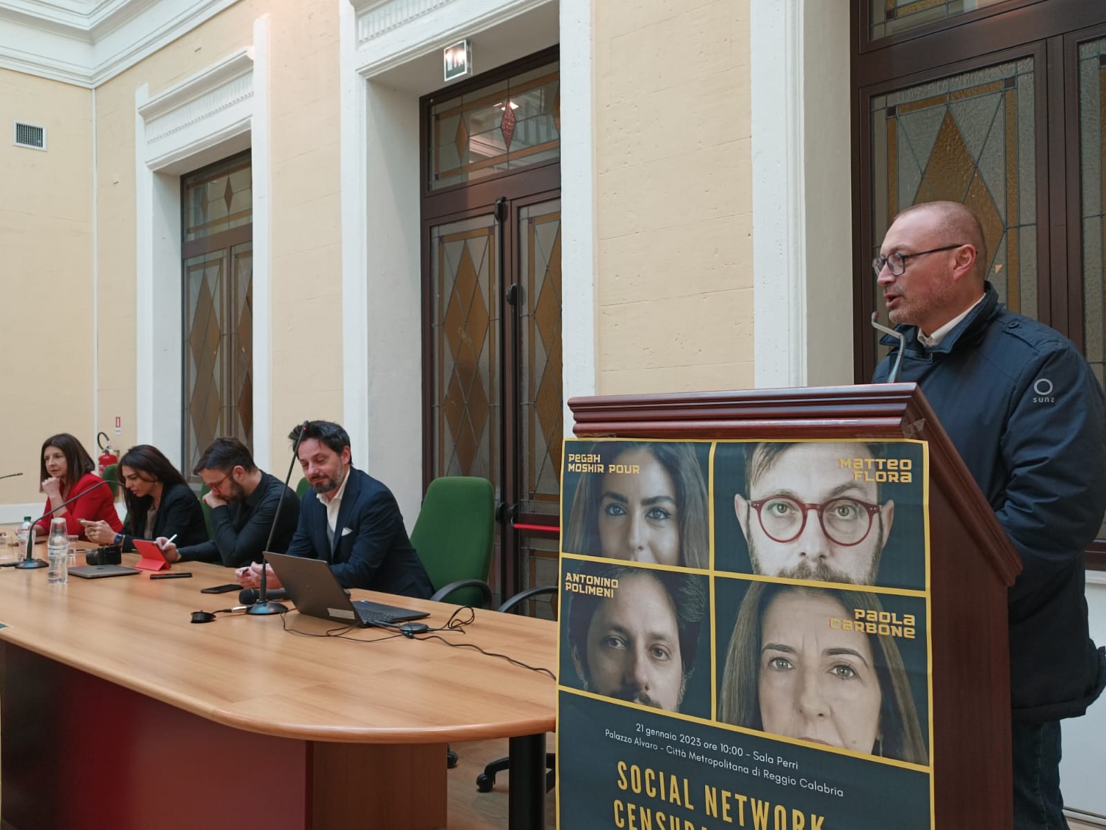 Reggio Calabria – A Palazzo Alvaro un confronto su social network, diritti delle donne e censura, con un focus specifico sulla protesta iraniana