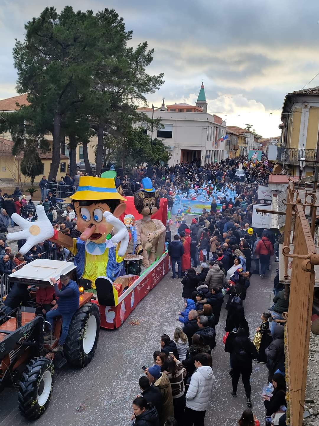 Carnevale a Vibo Valentia, il programma si arricchisce anche dei carri allegorici provenienti da Mileto