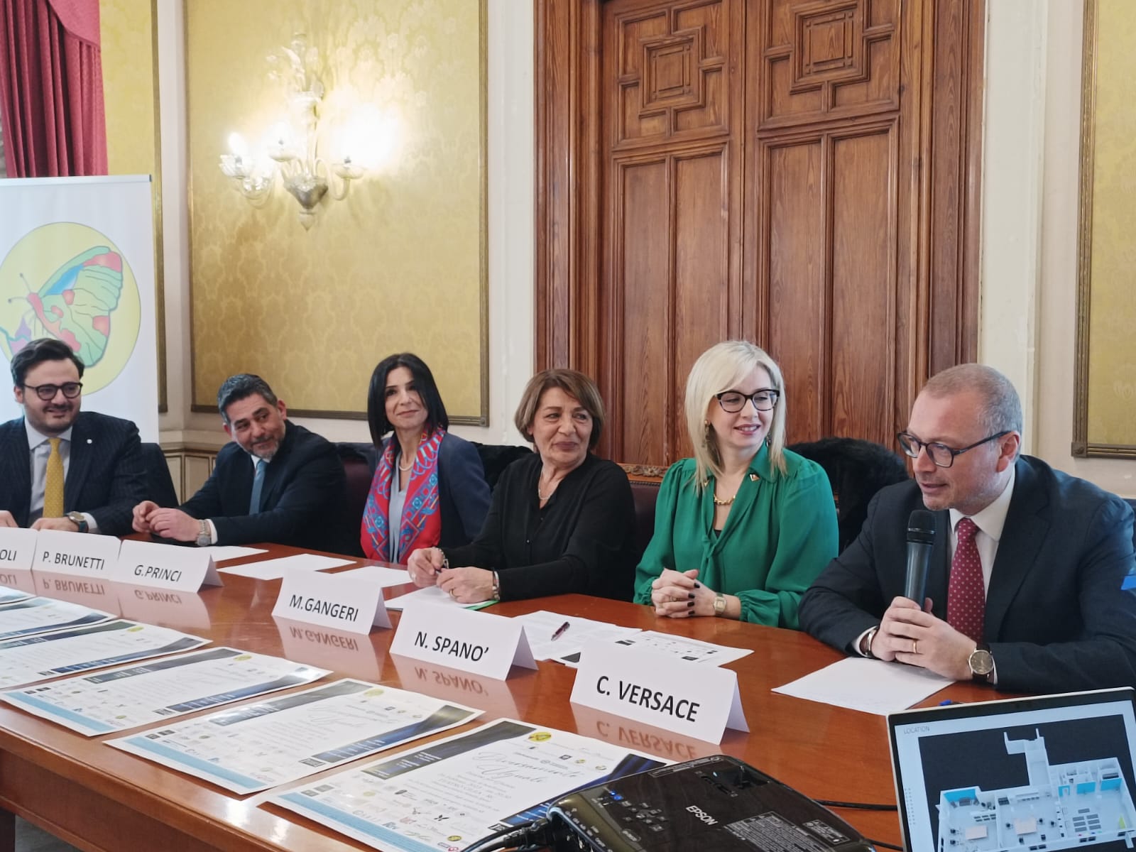Reggio Calabria – “Diversamente uguali”, Versace invita i reggini alla partecipazione: “La città dimostrerà il suo grande cuore”