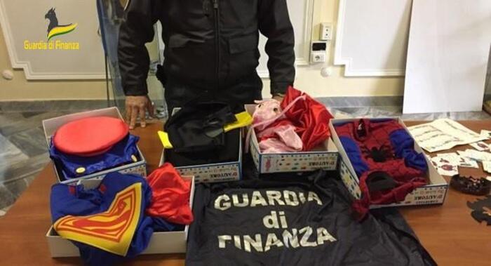Maxi sequestro di 280mila prodotti per carnevale non sicuri