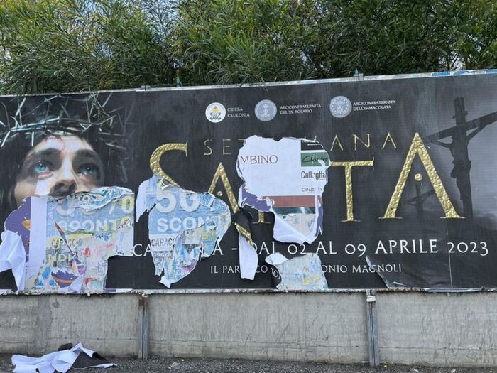 Nella Locride strappati i manifesti della Settimana santa