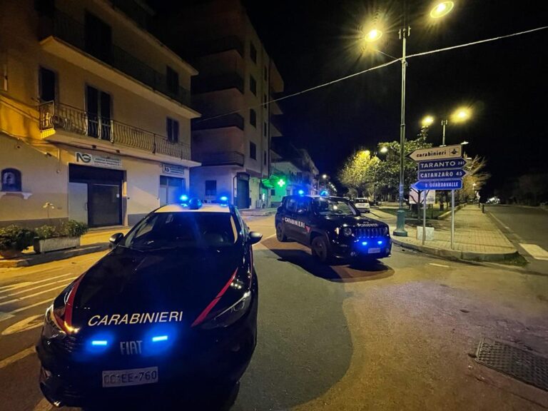 Spaccio e traffico di droga: 13 misure cautelari nel Catanzarese. Coinvolta anche Reggio Calabria