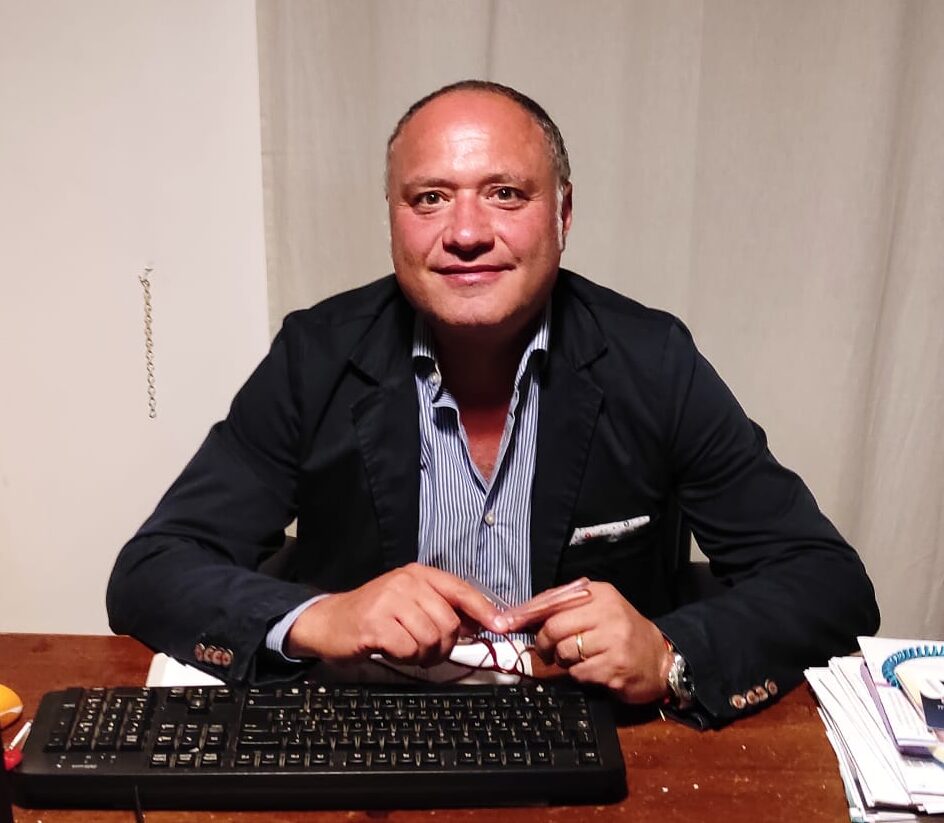 Zumpano (CS), resti umani trovati in un sacco nel cimitero. Il sindaco: “Chiarezza immediata”