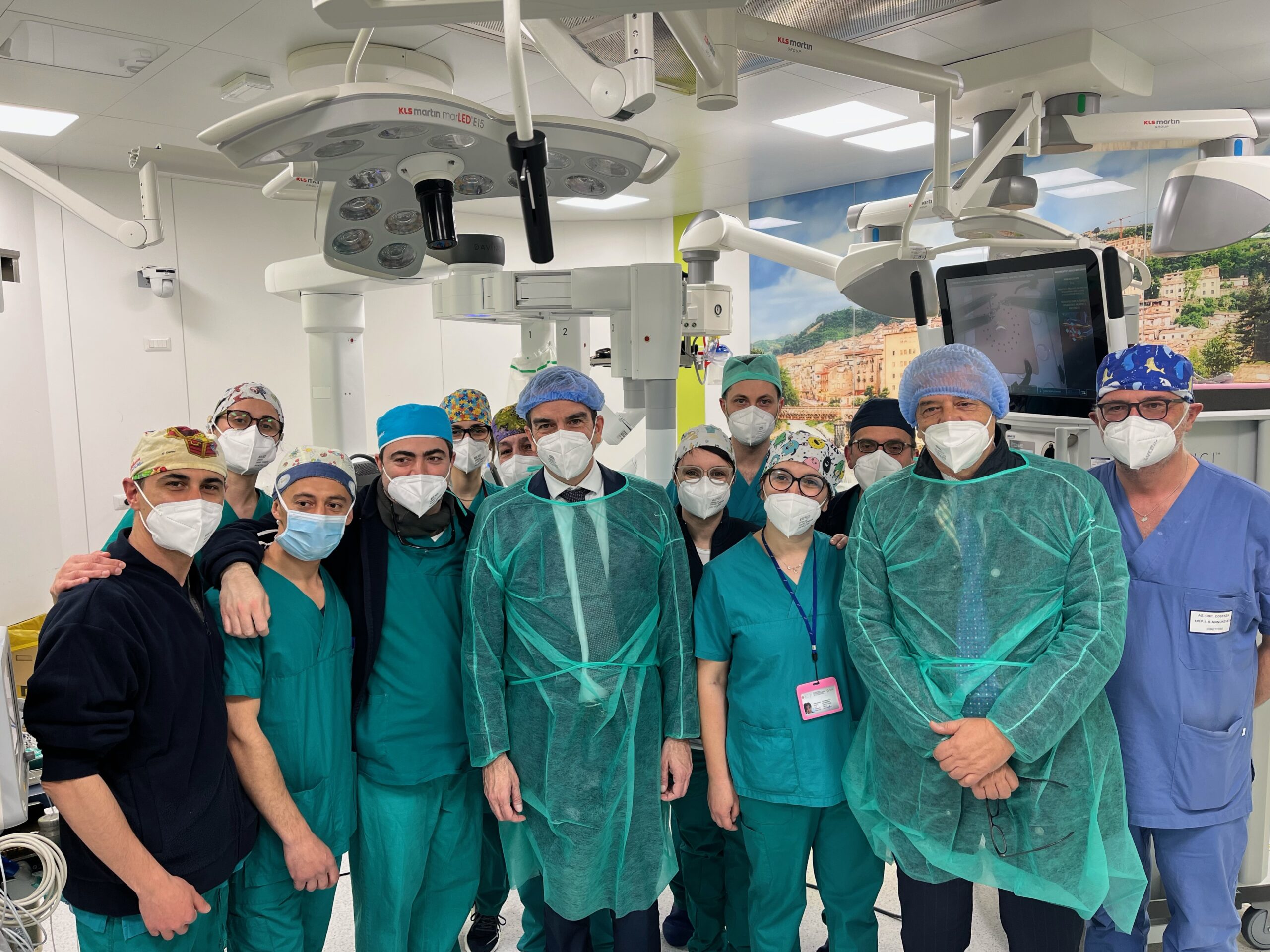 Occhiuto: “Robot Da Vinci primo risultato concreto dell’istituzione di Medicina all’Unical”