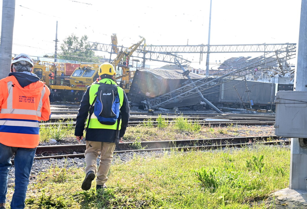 Firenze, deraglia carro treno merci. Treni cancellati o ritardi da o per Reggio Calabria